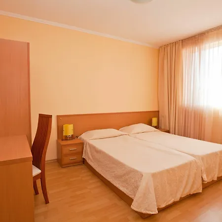 In Plaza Apartament