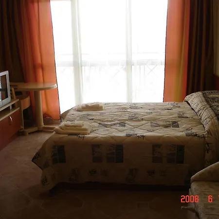 Apartment In Plaza *