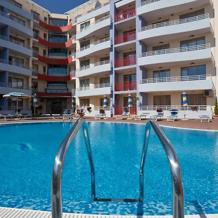 In Plaza Солнечный берег