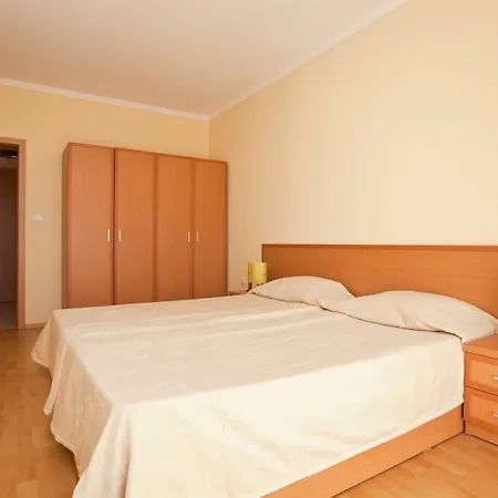 Apartman In Plaza *
