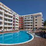 In Plaza Apartamento *