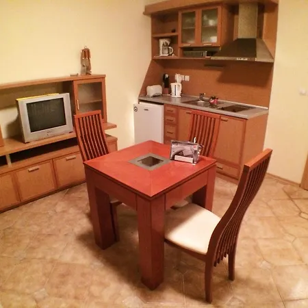 Apartment In Plaza *