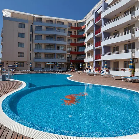 Apartment In Plaza *